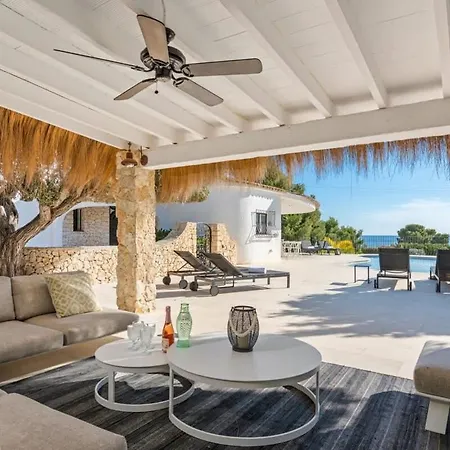 Huswell - Relax In Luxury At Stunning Seaside Vila Calpe