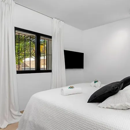 Villa Huswell - Relax In Luxury At Stunning Seaside *