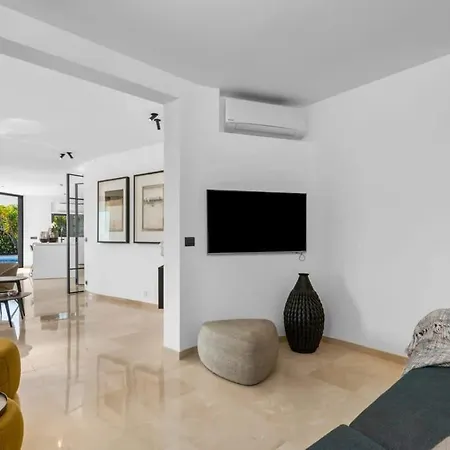 Huswell - Relax In Luxury At Stunning Seaside Вилла *